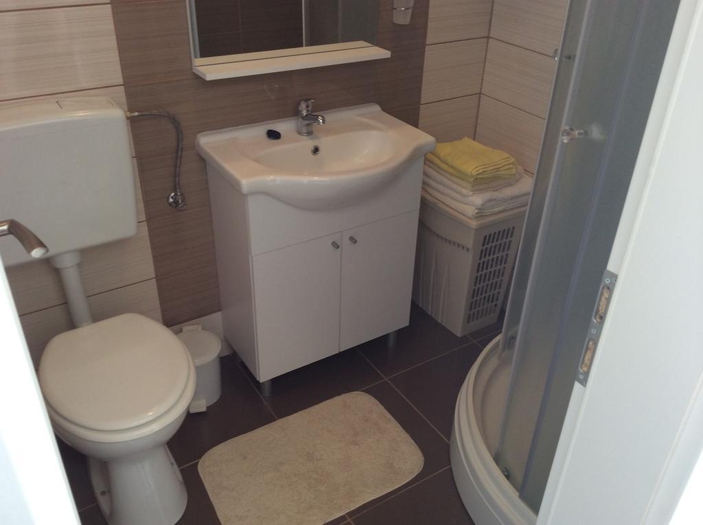 Viki Appartement *